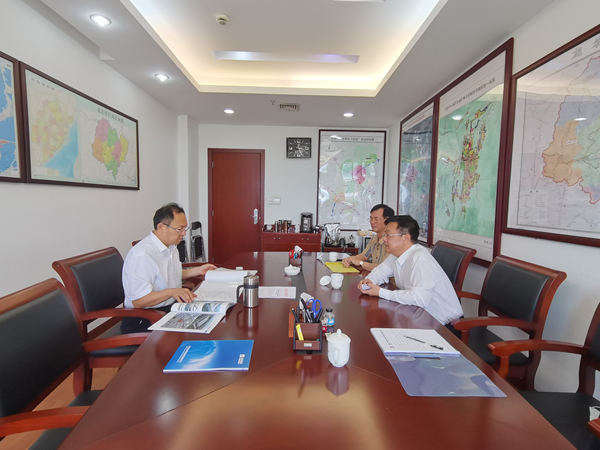 拜访龙岩市委书记李建成_副本.jpg